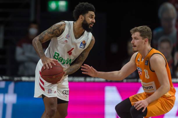 收入的球队 收入的球队